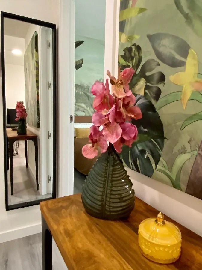 Malakatua Station, Apartment With Pool-Parking Malaga