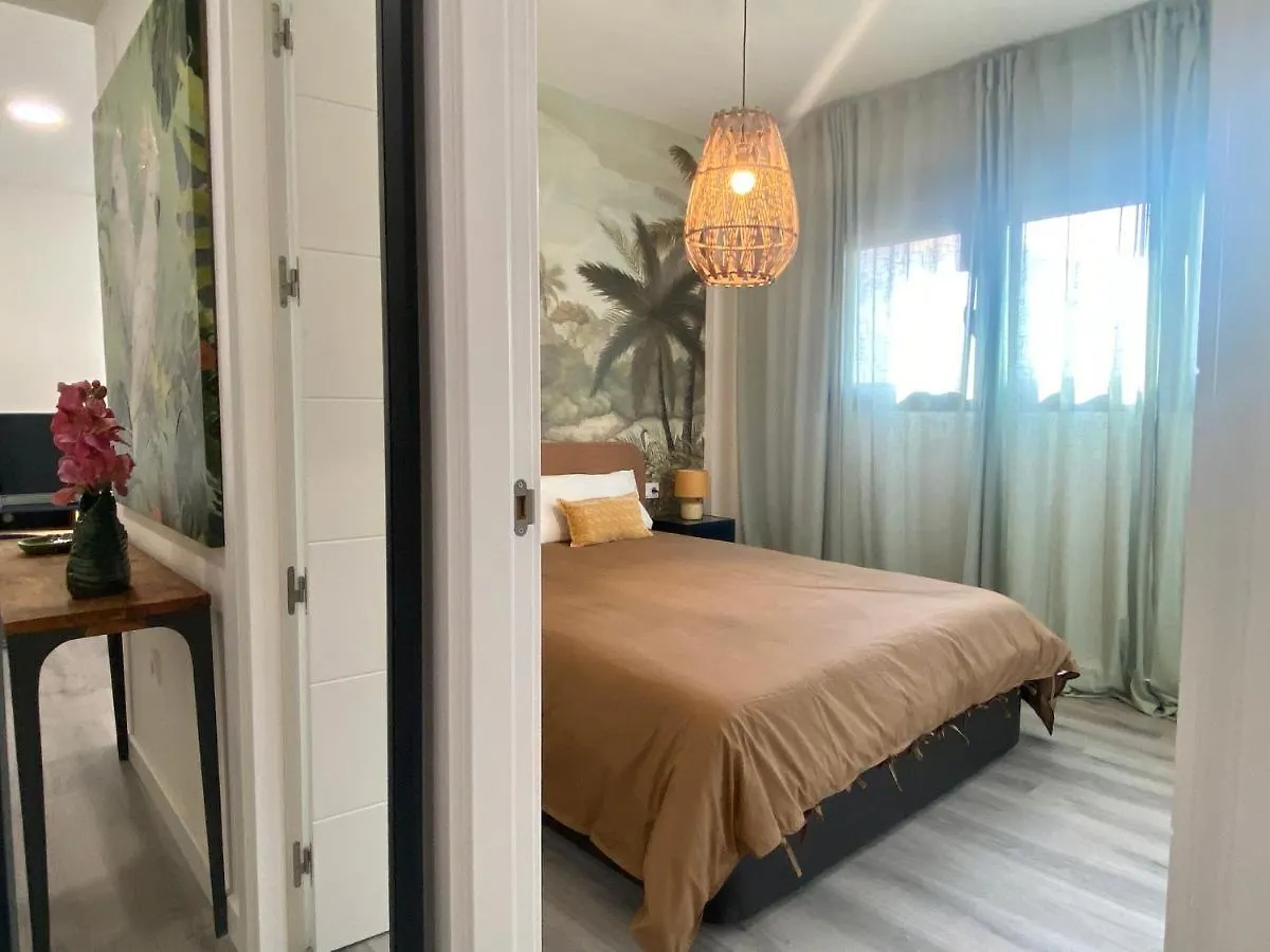 Malakatua Station, Apartment With Pool-Parking Malaga 0*,